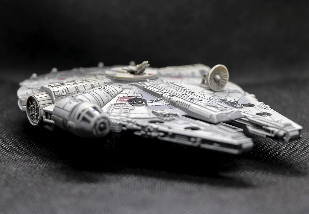 spaceship, millennium falcon, toy